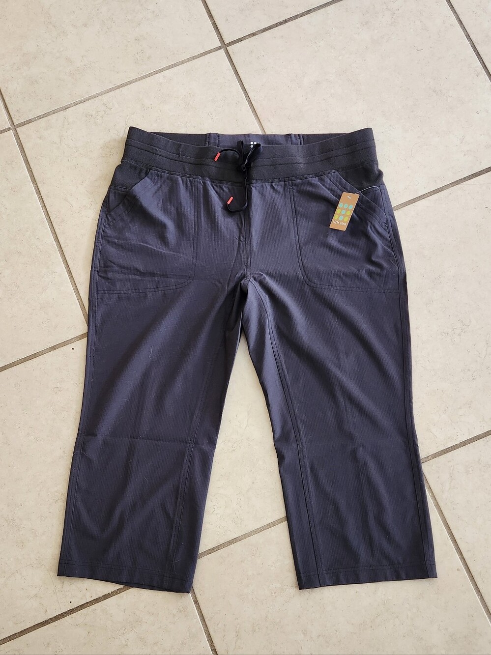 Title Nine Women's Cropped Drawstring Pants in Navy